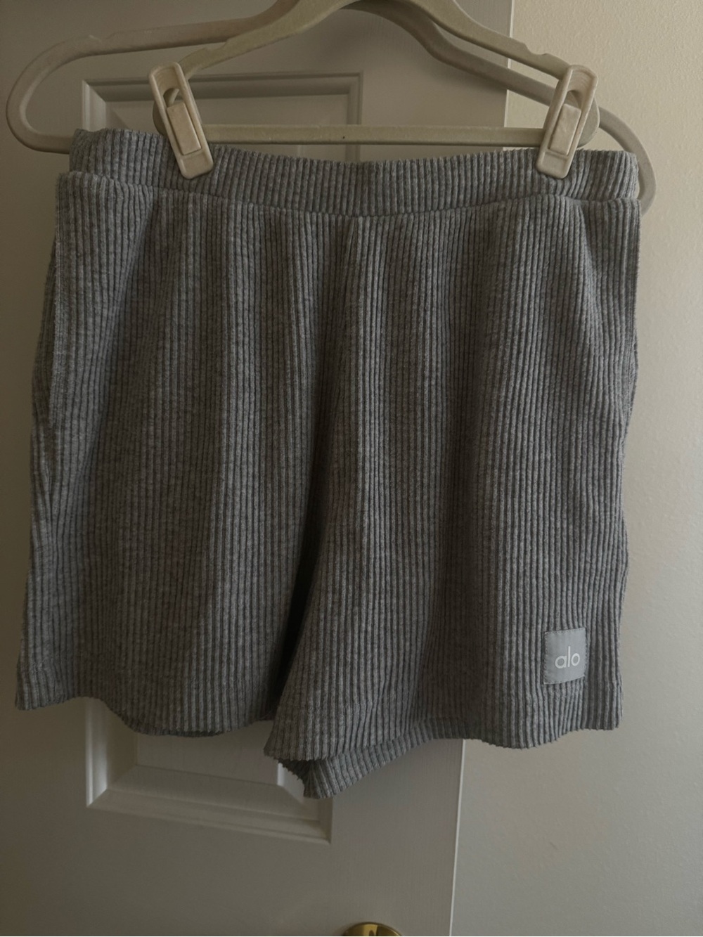 ALO Yoga Ribbed Gray Athletic Shorts